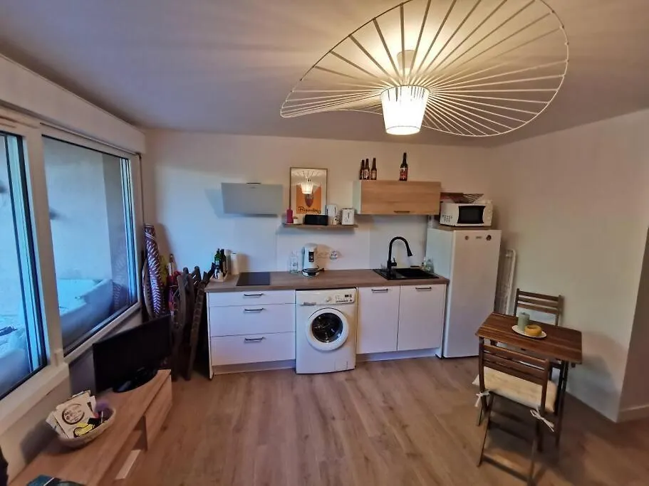 Charmant Studio Neuf A 150M De La Mer Hyeres 0*,