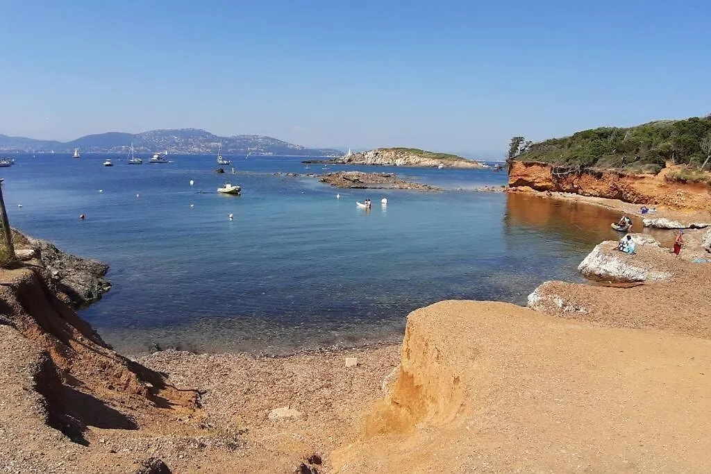 Charmant Studio Neuf A 150M De La Mer Hyeres Apartment